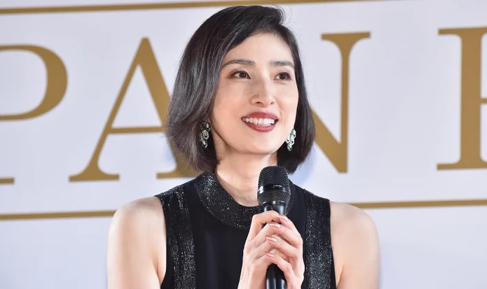 天海祐希は結婚する気が無く独身貴族でいることを公言している その理由やこれまで交際が噂された彼氏まとめ Secret Note