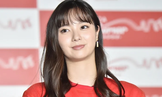 新川優愛の旦那はロケバス運転手でスクープにより顔が発覚 年収や結婚生活など徹底調査 Secret Note